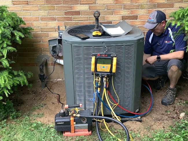 Trust Logan Services with your next air conditioner replacement or repair in Springboro, OH.