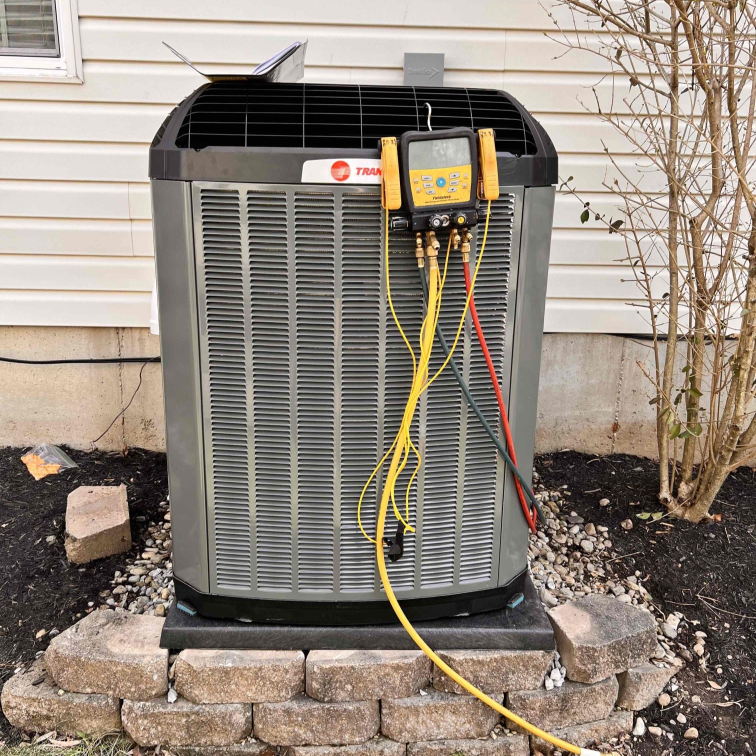 Trane AC unit in Springboro, OH, installed by Logan Services.