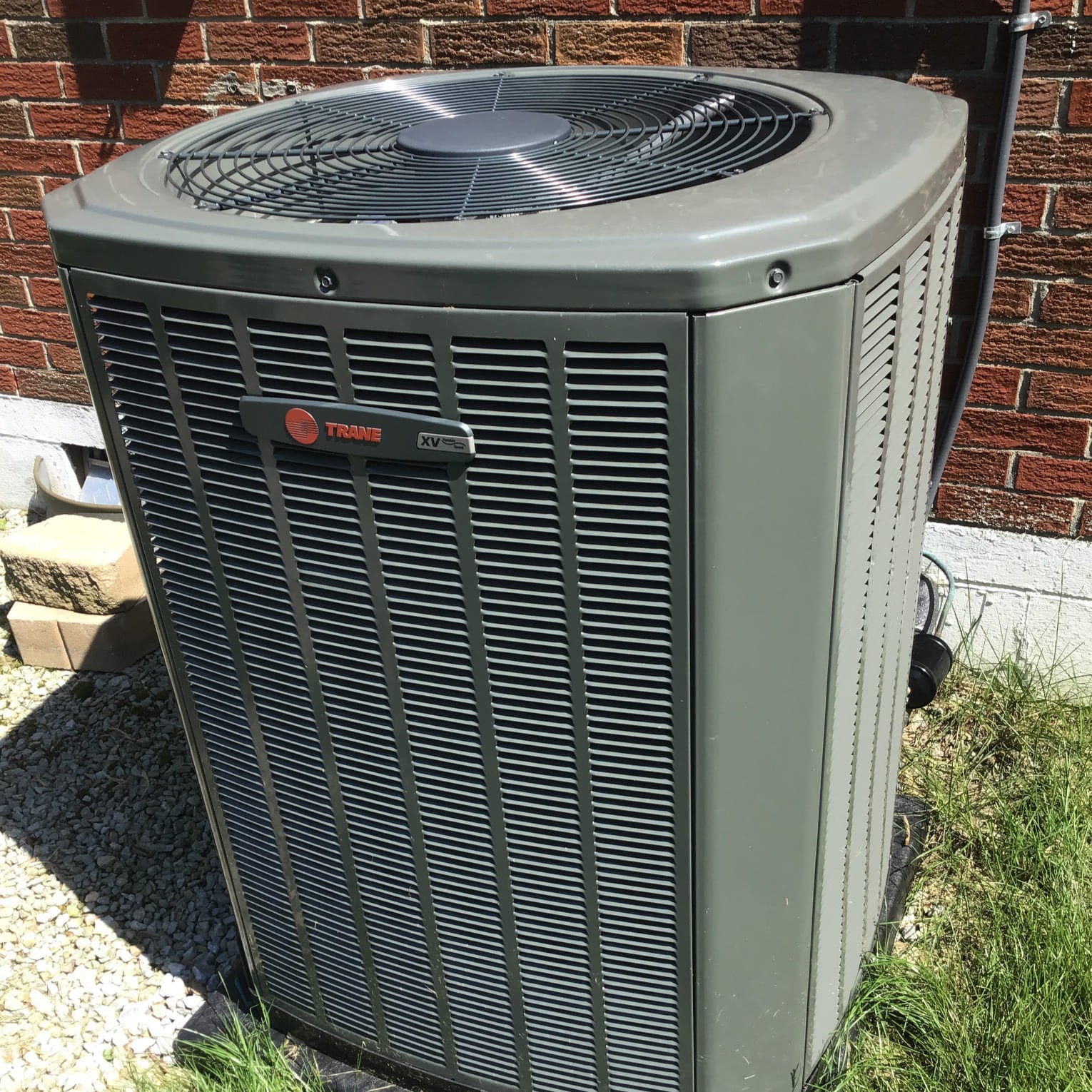 Trane XV20i heat pump installed in Bellbrook, OH, by Logan Services.