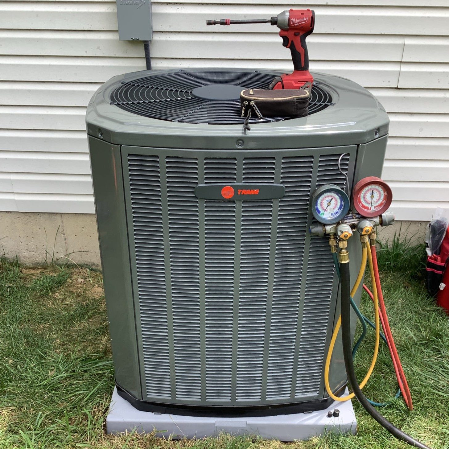 Trane XR14 AC unit installed in Dayton, OH, by Logan Services.