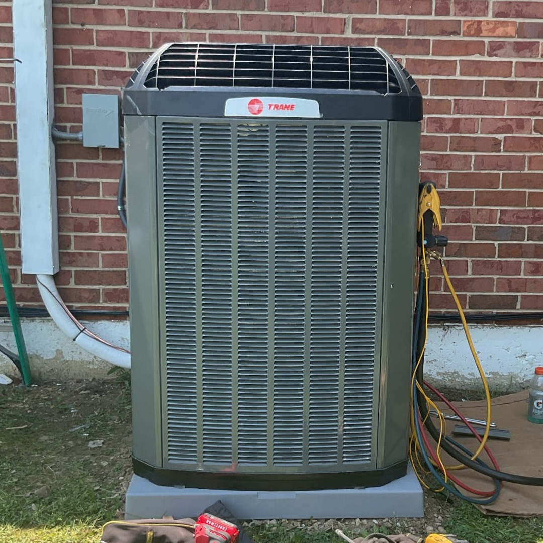 Trane XL17i installed in Dayton, OH, by Logan Services.